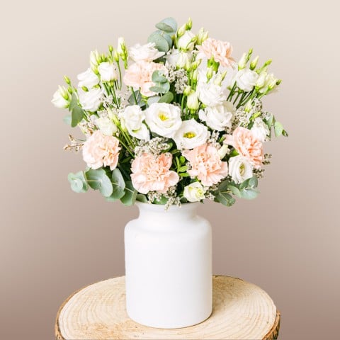 Pinky Touch: Lisianthus y Claveles