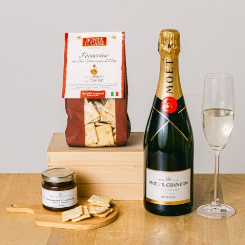 Ánimo Alegre Moët: Champán y Aperitivos Dulces y Salados