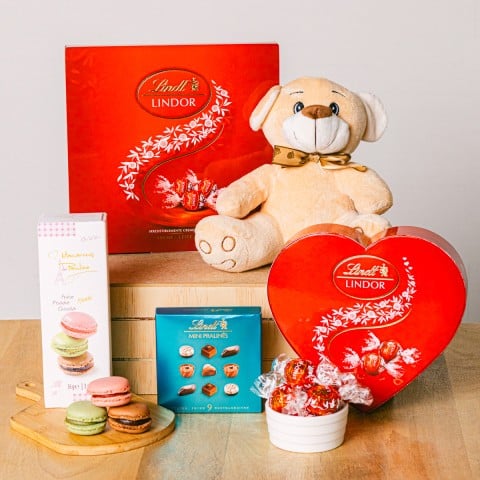 Darlin': Selección de Dulces y Peluche