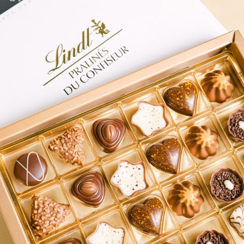 Deliciously Sweet: Selección de Chocolates y Champagne highlight