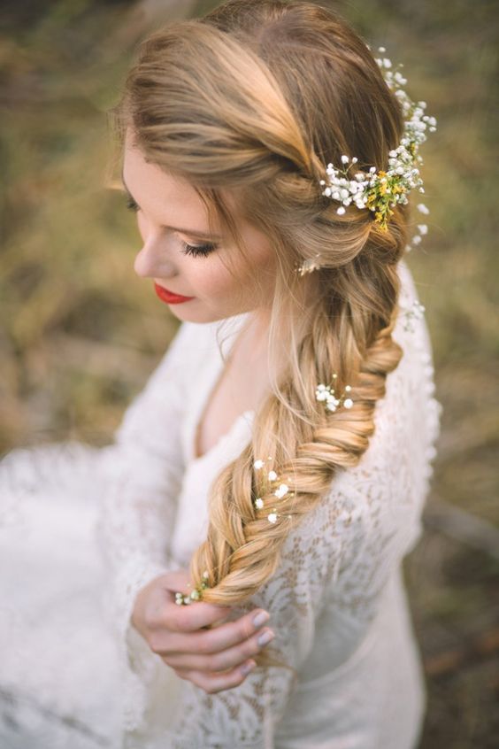 Peinados fáciles para niña  Trenza adornada con cintas y flores   hairstyles for girls