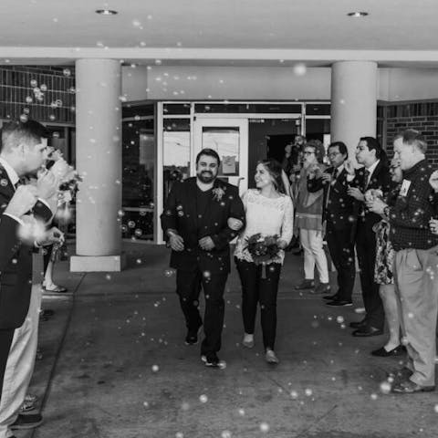 How To Send Flowers To Someone With Floraqueen - Flora Queen