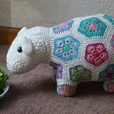 How To Crochet A Flower - Flora Queen