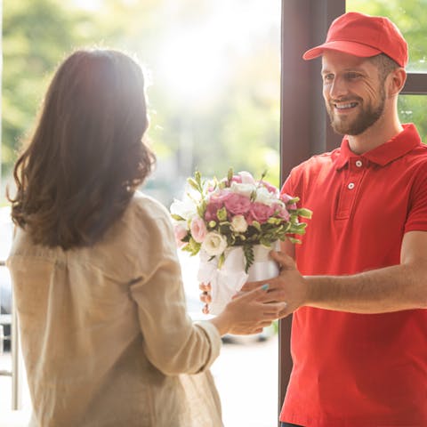 Cheap Flower Delivery is an Economic Way to Send Bouquets - Flora Queen