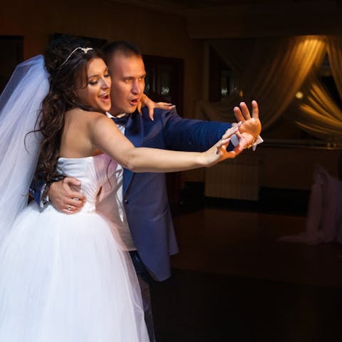 Best Wedding Wishes to Congratulate the Happy Couple - Flora Queen