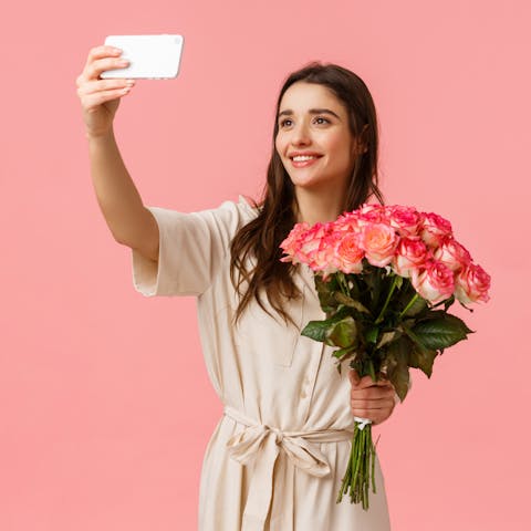 Same-day Delivery Flowers - Flora Queen