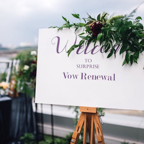 Vow Renewals: The Celebration of Love and a Lasting Marriage - Flora Queen