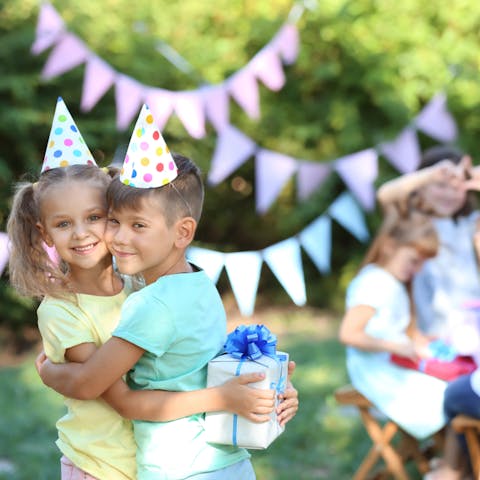 Happy Birthday Cousin - Flora Queen