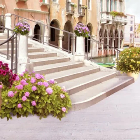 5-stereotypes-to-consider-when-you-send-flowers-to-Italy Flora Queen