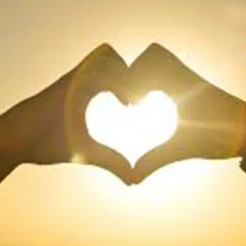 Show-your-creative-side-and-say-I-love-you Flora Queen