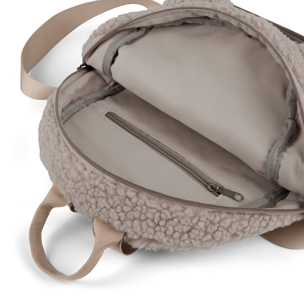 fe8b649a1c146d189fc7cb7ee904d333